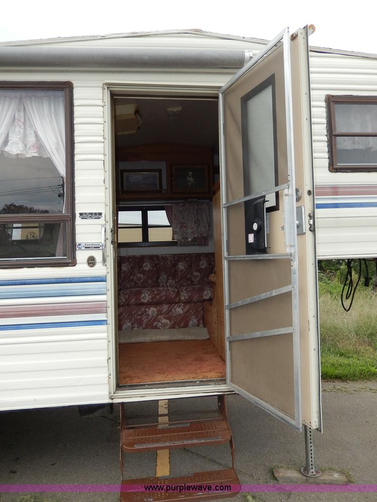 image for item I4373 1988 Coachmen Catalina fifth wheel camper