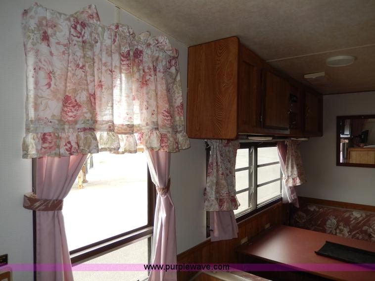 image for item I4373 1988 Coachmen Catalina fifth wheel camper