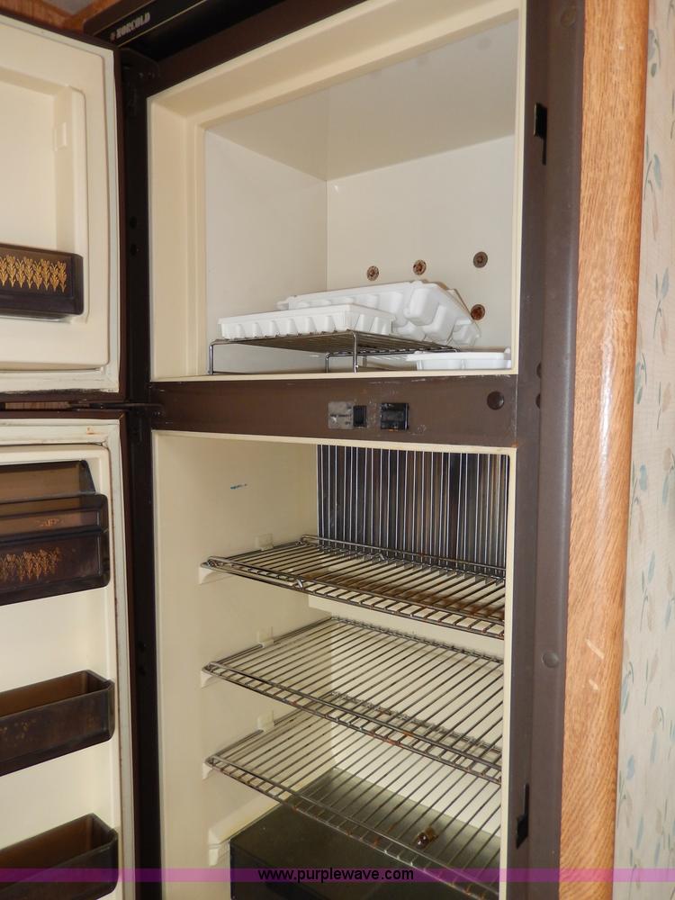 image for item I4373 1988 Coachmen Catalina fifth wheel camper