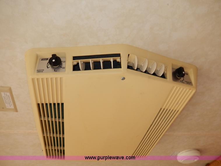 image for item I4373 1988 Coachmen Catalina fifth wheel camper