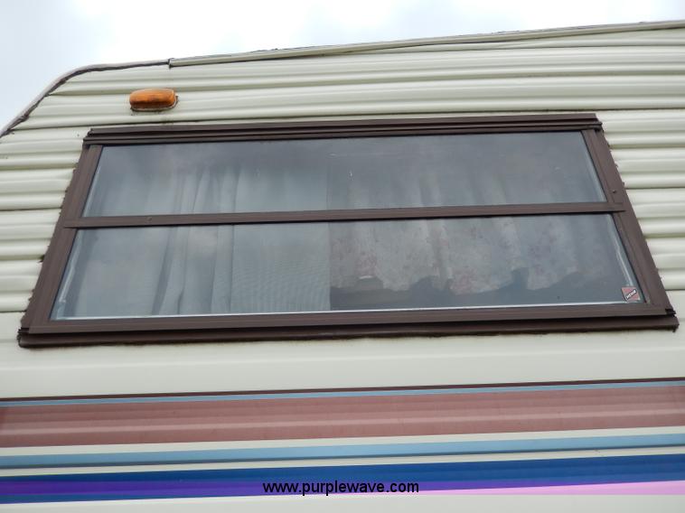 image for item I4373 1988 Coachmen Catalina fifth wheel camper