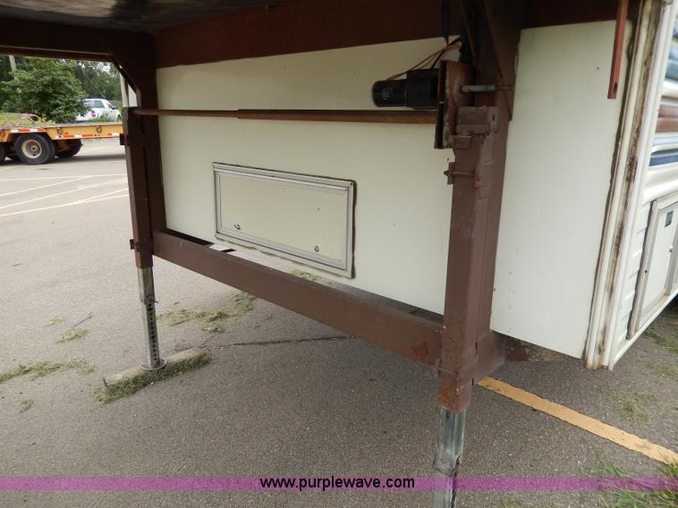 image for item I4373 1988 Coachmen Catalina fifth wheel camper