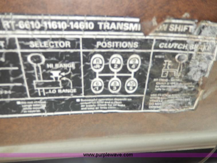 image for item I4443 1983 Ford LNT9000 semi truck