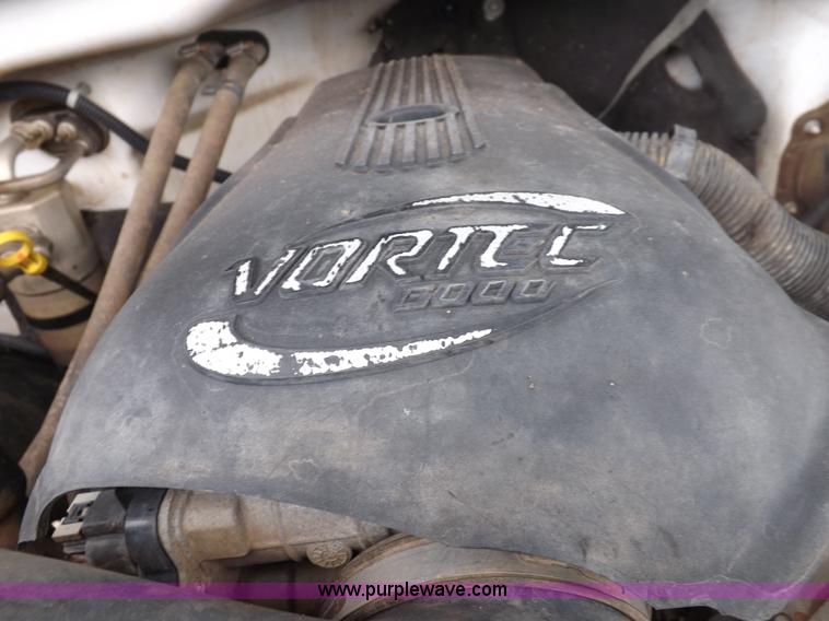 image for item I7657 2006 Chevrolet 2500 HD utility bed truck