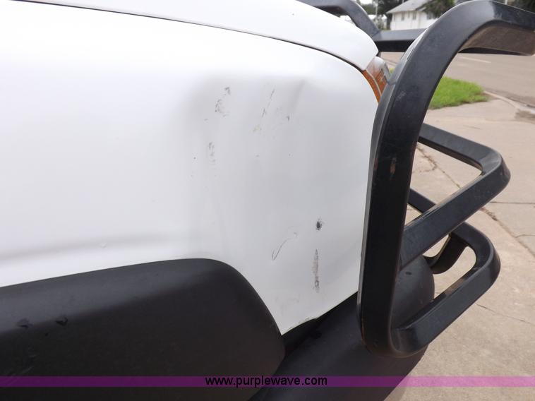 image for item I7657 2006 Chevrolet 2500 HD utility bed truck