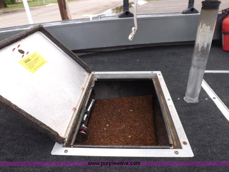 image for item I7658 1988 Fisher SV-16 ATC fishing boat