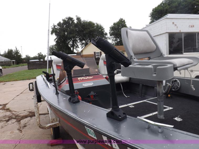 image for item I7658 1988 Fisher SV-16 ATC fishing boat