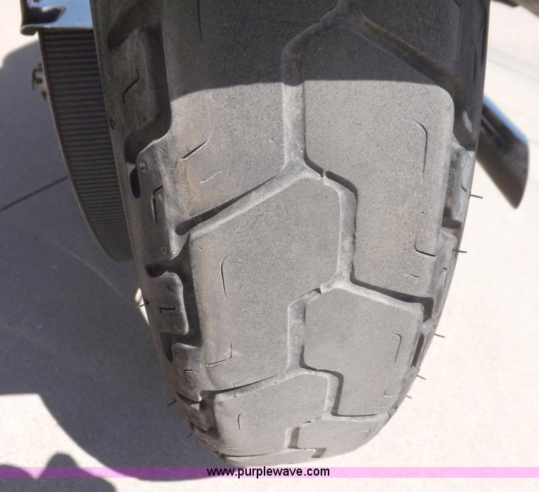 image for item I7663 2001 Harley Davidson FXST Softail motorcycle