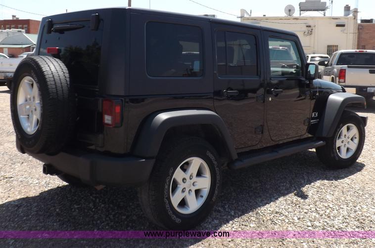 image for item I7664 2008 Jeep Wrangler Unlimited
