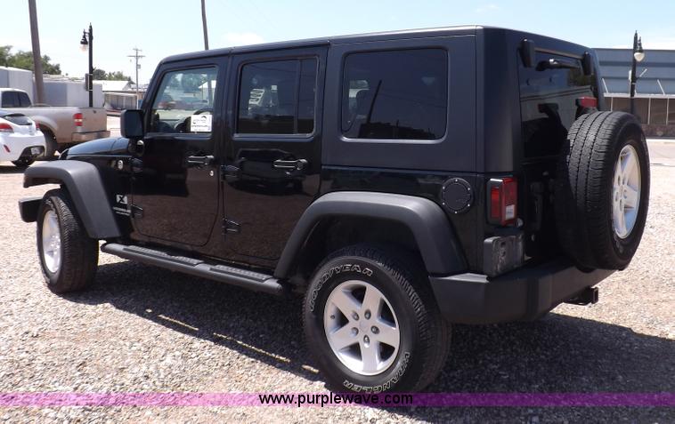 image for item I7664 2008 Jeep Wrangler Unlimited