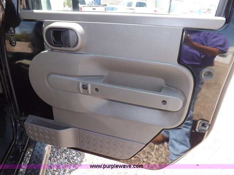 image for item I7664 2008 Jeep Wrangler Unlimited