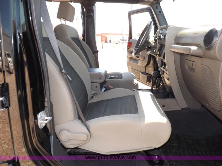 image for item I7664 2008 Jeep Wrangler Unlimited