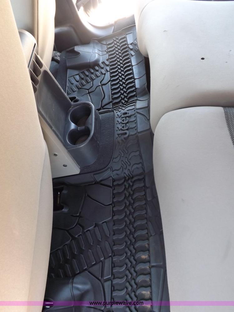 image for item I7664 2008 Jeep Wrangler Unlimited