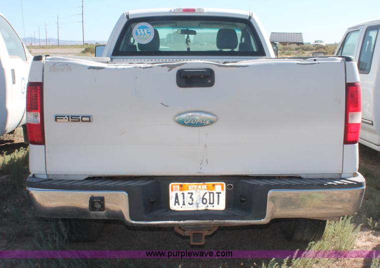 image for item I7808 2004 Ford F150 XL pickup truck