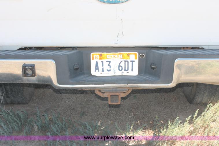 image for item I7808 2004 Ford F150 XL pickup truck