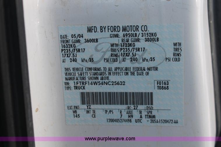 image for item I7808 2004 Ford F150 XL pickup truck