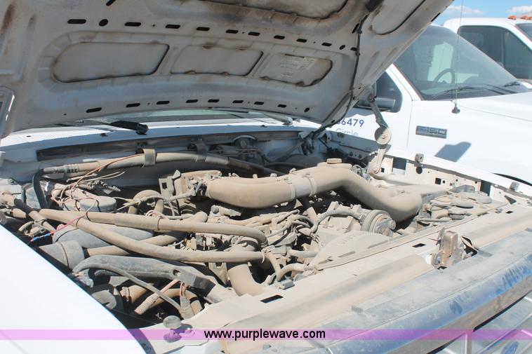 image for item I7809 1995 Ford F250 HD XL SuperCab truck cab and chassis