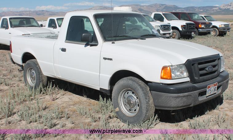 image for item I7810 2005 Ford Ranger pickup truck