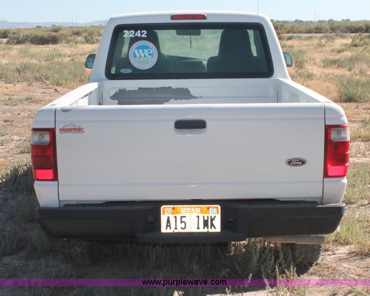 image for item I7810 2005 Ford Ranger pickup truck