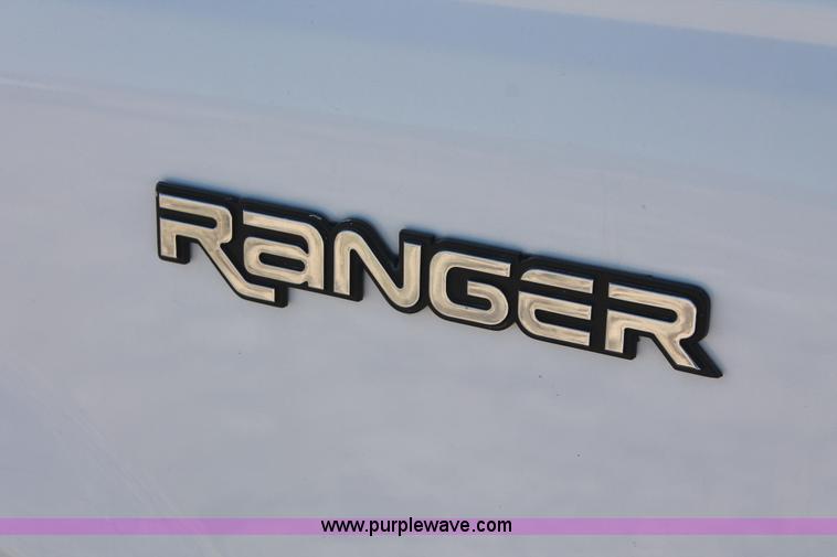 image for item I7810 2005 Ford Ranger pickup truck