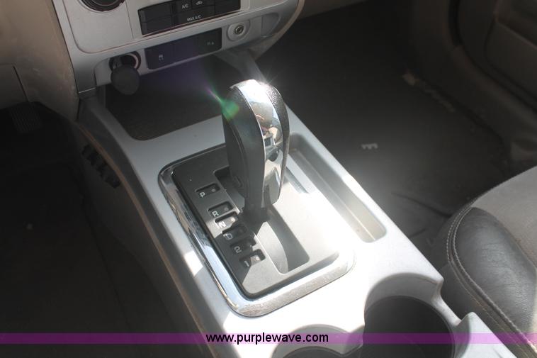 image for item I7812 2008 Mercury Mariner Premier SUV