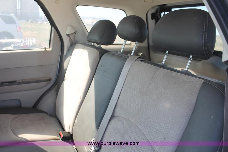 image for item I7812 2008 Mercury Mariner Premier SUV