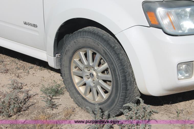 image for item I7812 2008 Mercury Mariner Premier SUV