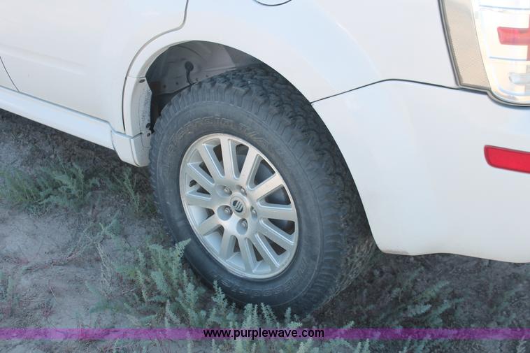 image for item I7812 2008 Mercury Mariner Premier SUV