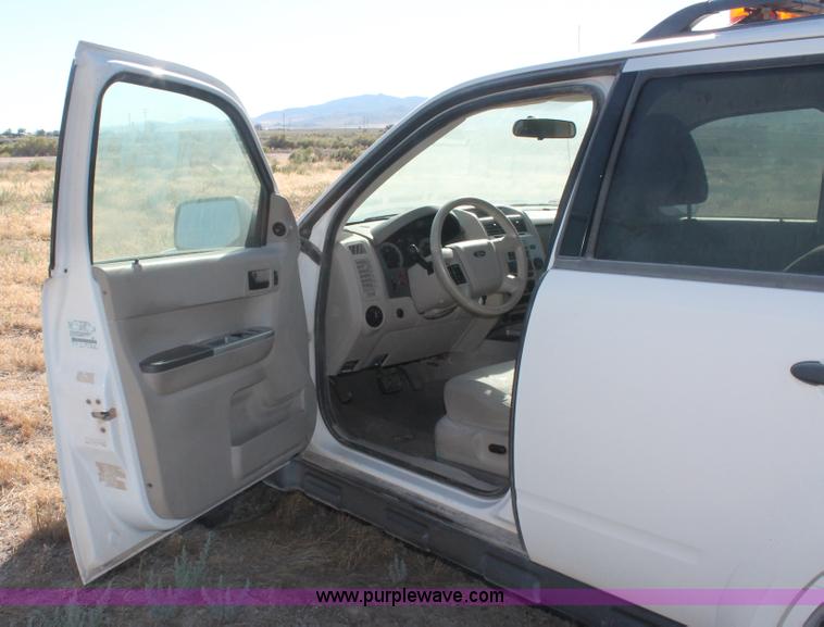 image for item I7813 2008 Ford Escape XLT SUV