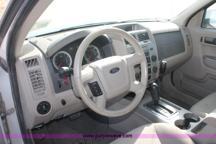 image for item I7813 2008 Ford Escape XLT SUV