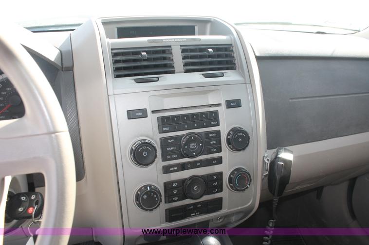 image for item I7813 2008 Ford Escape XLT SUV