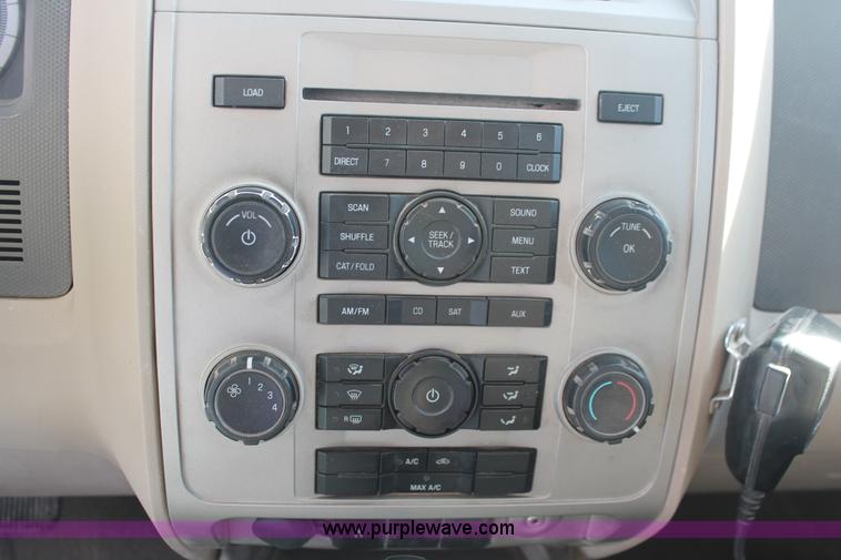 image for item I7813 2008 Ford Escape XLT SUV