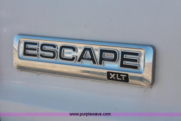 image for item I7813 2008 Ford Escape XLT SUV