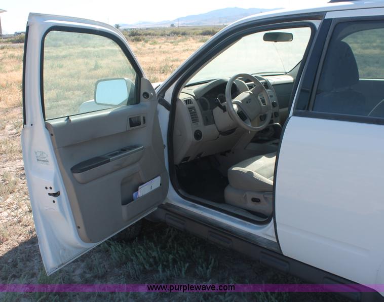 image for item I7814 2008 Ford Escape XLT SUV