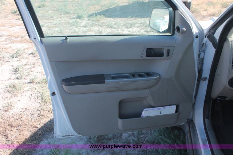 image for item I7814 2008 Ford Escape XLT SUV
