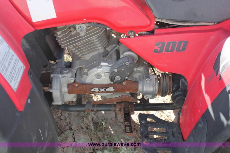 image for item I7815 1999 Honda Fourtrax 300 ATV