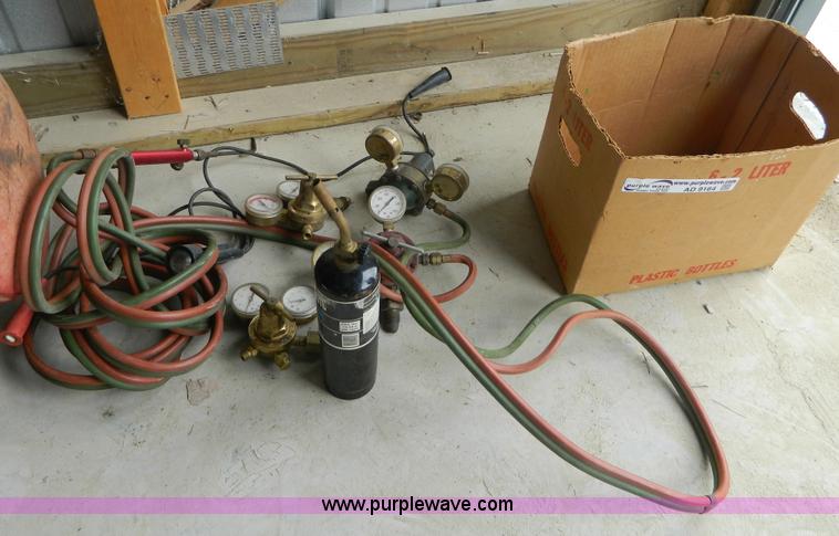 image for item AD9164 Oxygen acetylene gauges