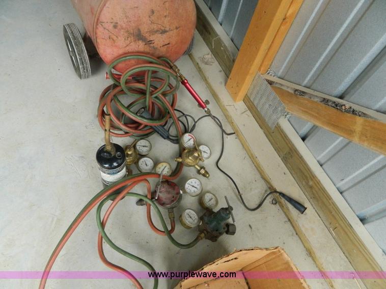 image for item AD9164 Oxygen acetylene gauges