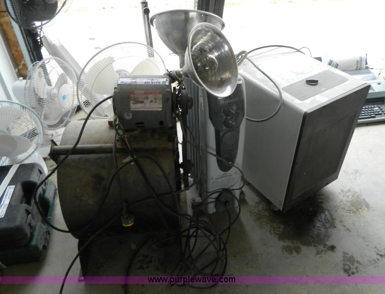 image for item AD9173 Assorted items