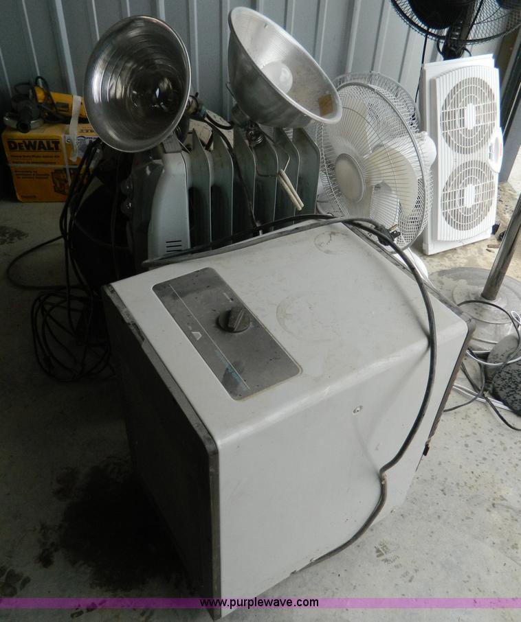 image for item AD9173 Assorted items