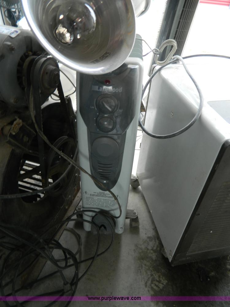 image for item AD9173 Assorted items