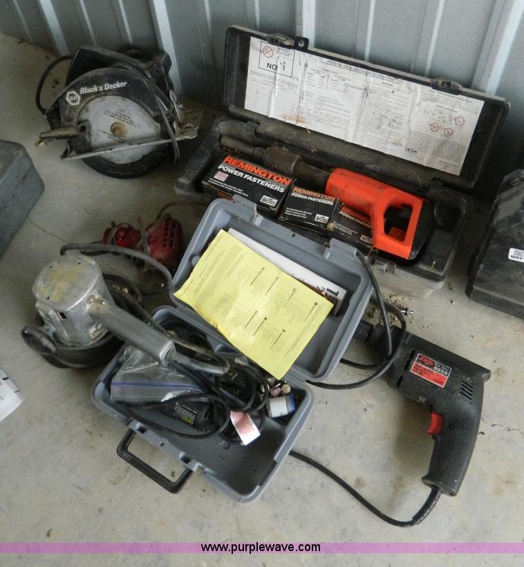 image for item AD9174 Assorted tools