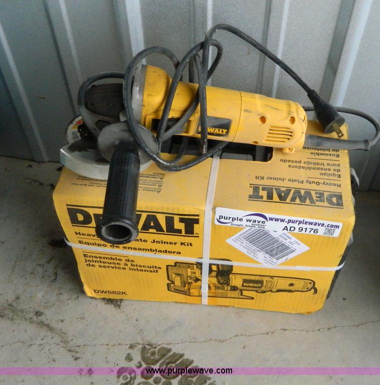 image for item AD9176 DeWalt tools