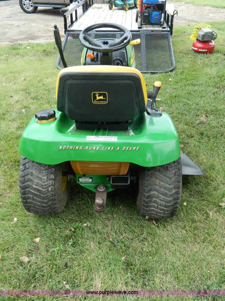 image for item AD9183 John Deere LT133 lawn mower