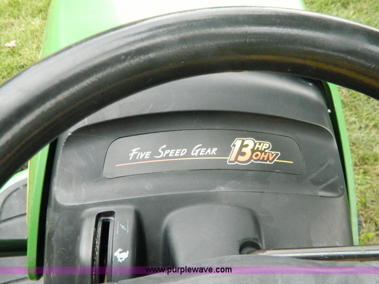 image for item AD9183 John Deere LT133 lawn mower