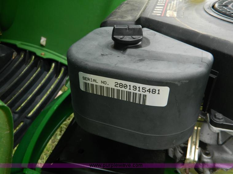 image for item AD9183 John Deere LT133 lawn mower