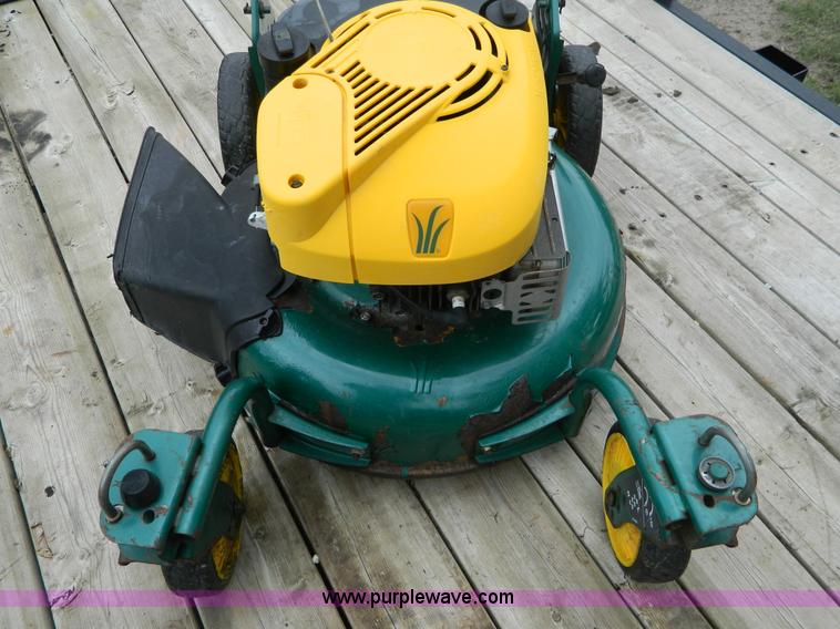 image for item AD9184 Assorted lawn equipment