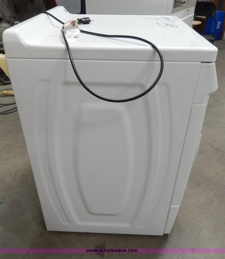 image for item AW9662 (5) Maytag front load washing machines