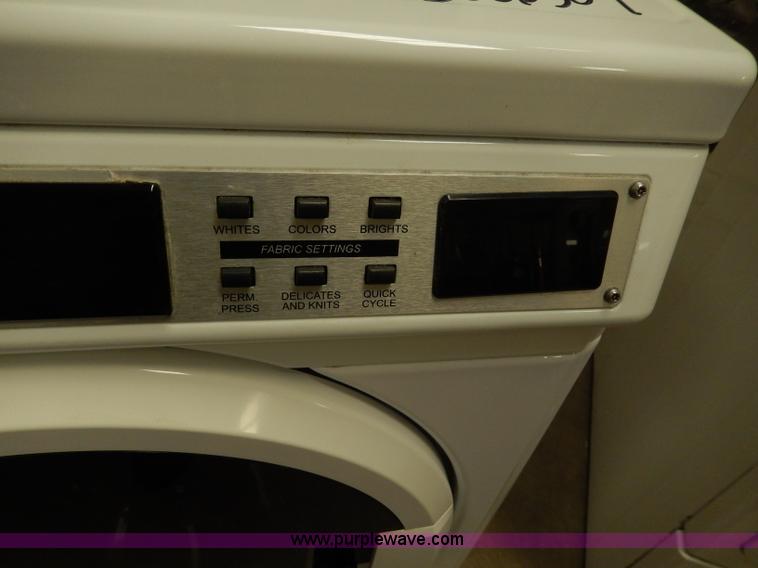 image for item AW9663 (5) Maytag front load washing machines