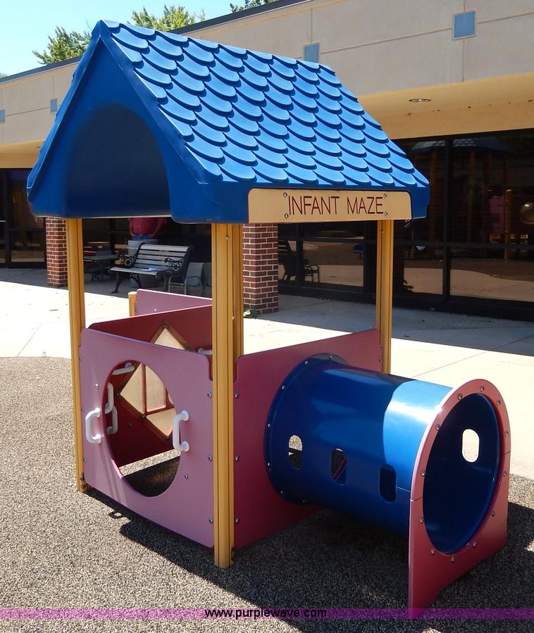 image for item AW9696 (5) assorted playground equipment